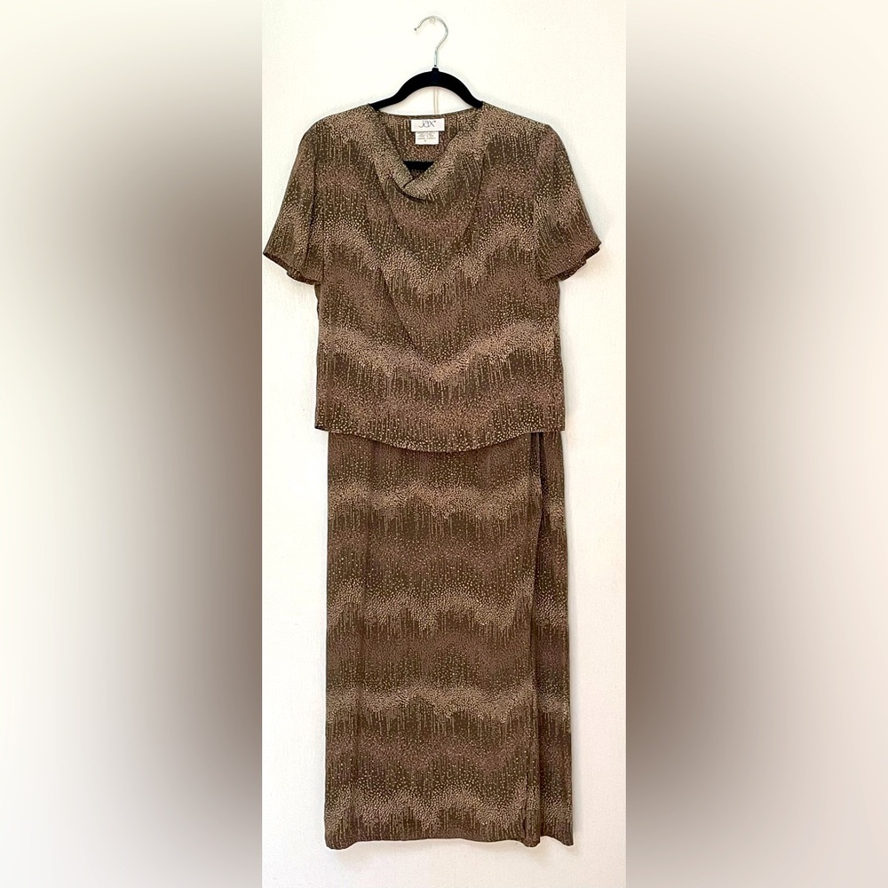 2/$30  2-piece Vintage 100% Silk